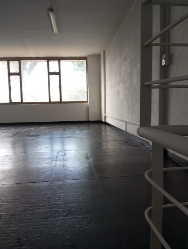 Arriendo Local Comercial Toberín Calle 170 - Image 12