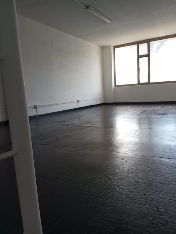Arriendo Local Comercial Toberín Calle 170 - Image 14