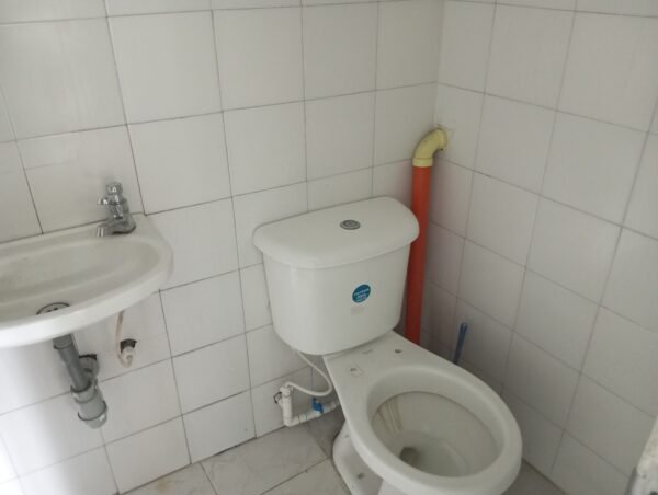 Arriendo Local Comercial Toberín Calle 170 - Image 9
