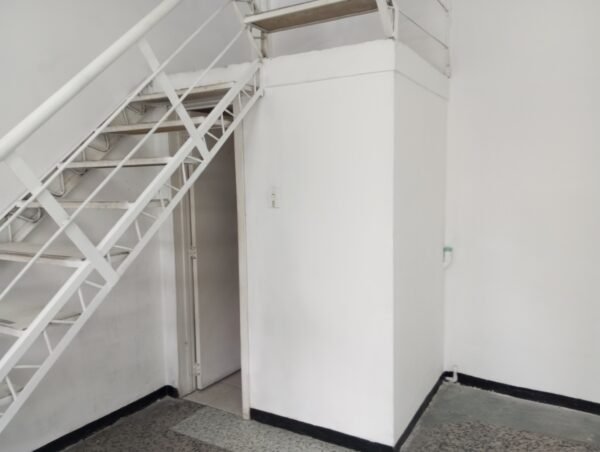 Arriendo Local Comercial Toberín Calle 170 - Image 7