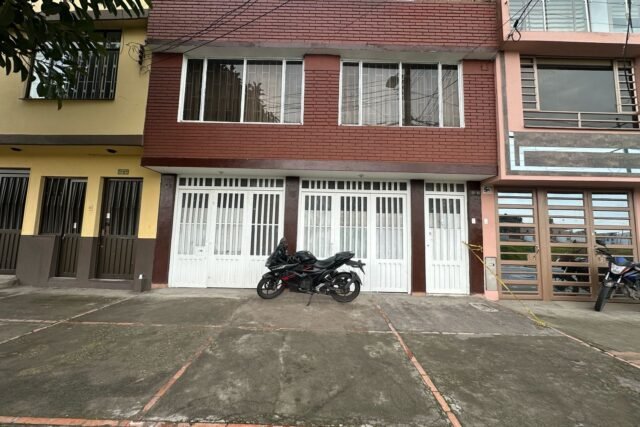Arriendo Amplio Apartamento en Maratú