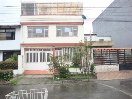 Arriendo Amplio Apartamento en Marsella