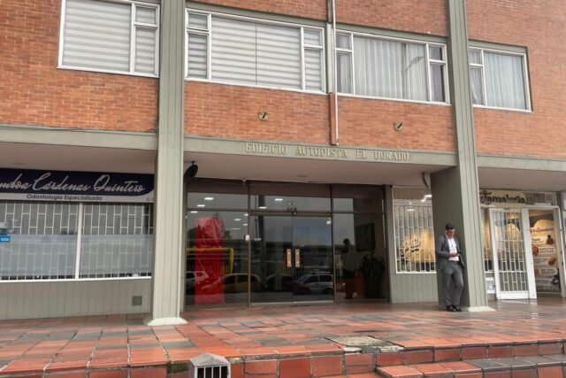 Apartamento en Venta, Edificio Autopista el Dorado
